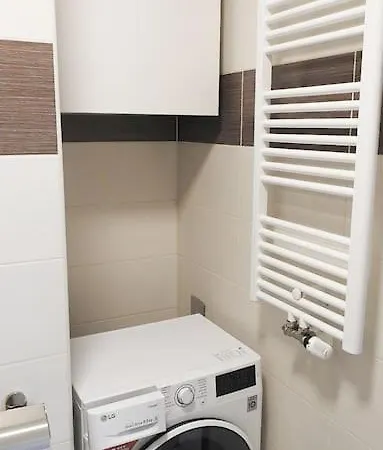 Lux Cordia With Free Parking Apartment