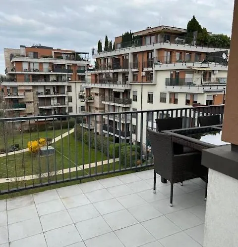 Lux Cordia With Free Parking Apartment