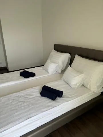 Lux Cordia With Free Parking Apartment