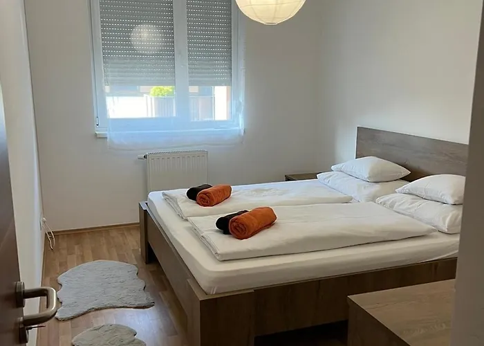 Lux Cordia With Free Parking Апартаменты