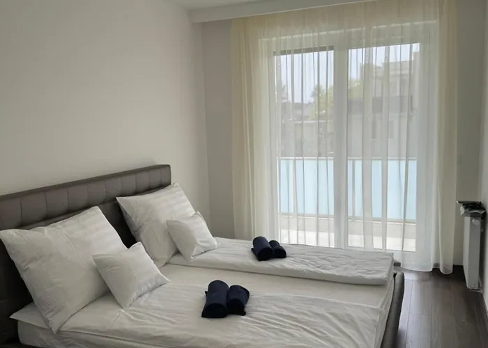 Lux Cordia With Free Parking Apartment