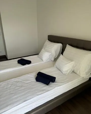 Lux Cordia With Free Parking Daire