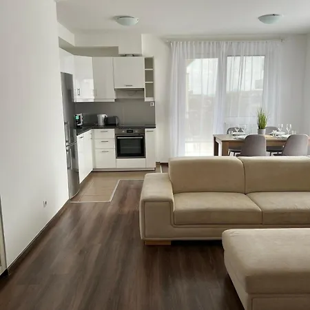 Lux Cordia With Free Parking Apartament